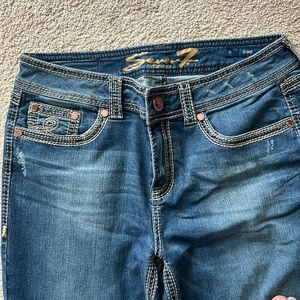 Seven7 jeans in EUC condition size 12. These skinny jeans are so unique & cute!